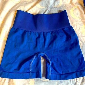 Violate the Dress Code Athletic Wear Shorts with ruched booty. Size small!